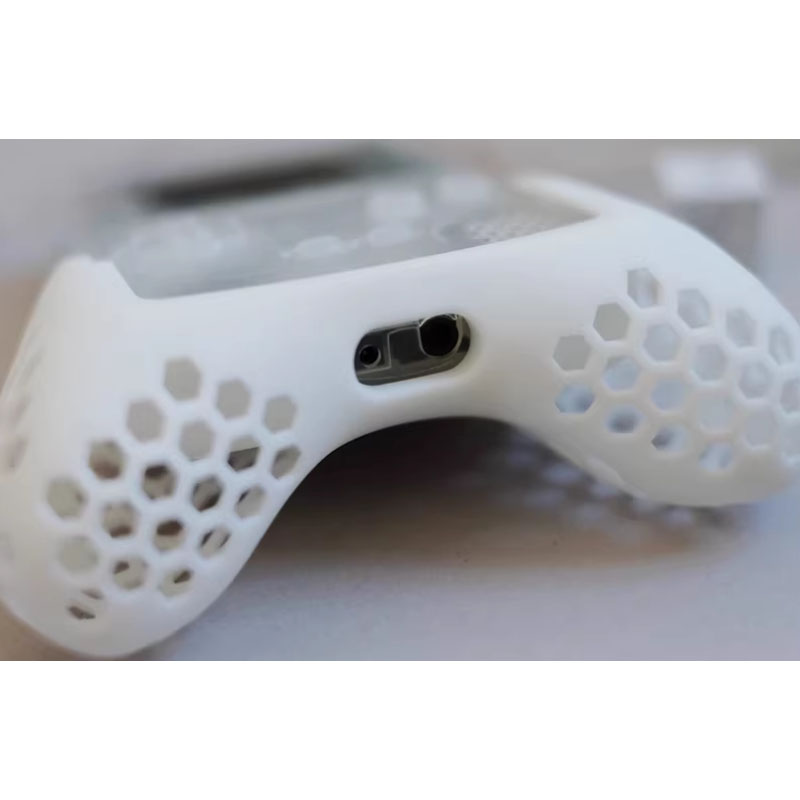 مقبض مريح مطبوع بتقنية ثلاثية  - مراجعة Gaming Console Holder وسعره